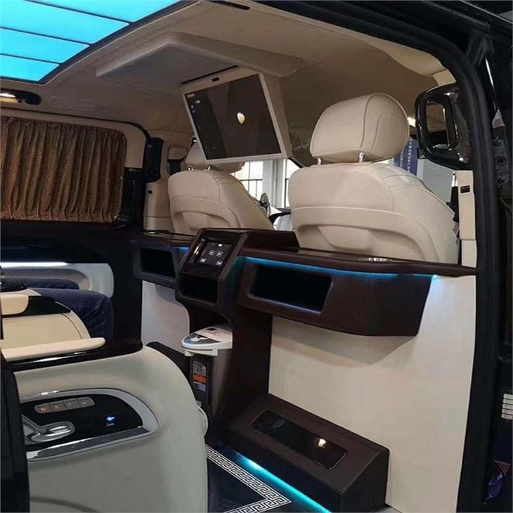 car roof tv screen
