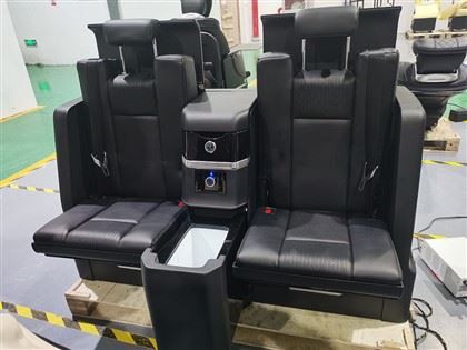 Луксозен ван за преоборудване, скрити сгъваеми бар седалки за VITO V250 V260