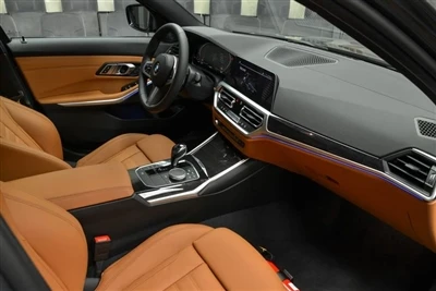 BMW представи нова модифицирана версия на BMW 330i.